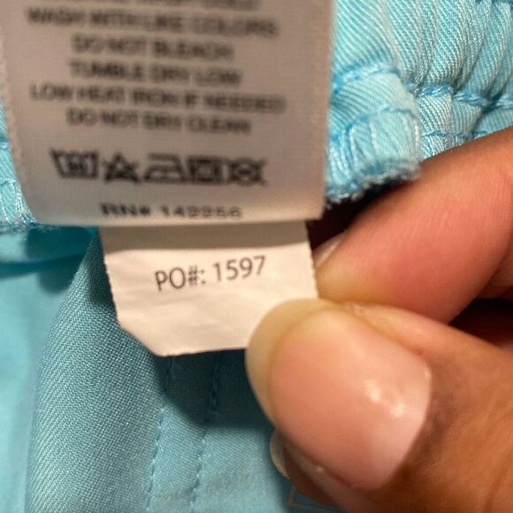 Figs scrubs Yola skinny pants  woman’s size small  S/P￼ - Picture 8 of 8